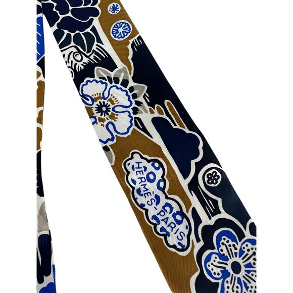 Hermès Printed Silk Bingata Sticker Twilly Marine Tabac Bleu Vif - Picture 10 of 12